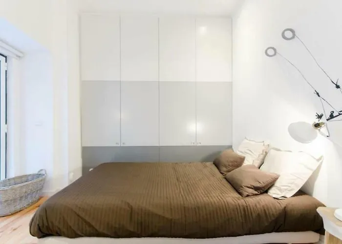 Alfama Charm Апартаменты Лиссабон